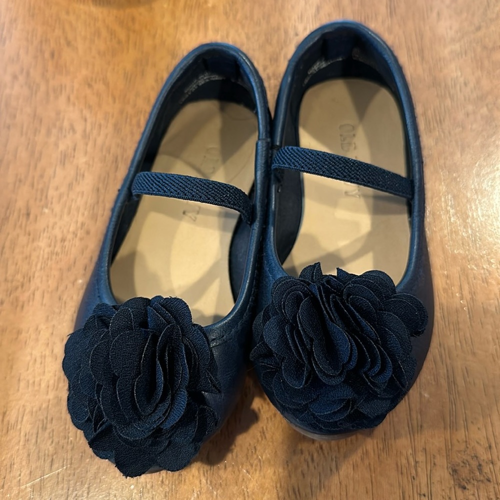 Girls toddler shoes size 5